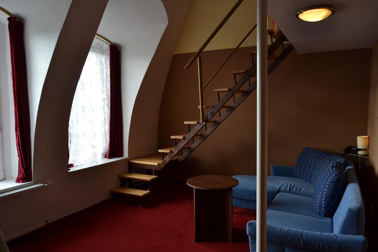 Hotel Cerny Orel Zatec Exteriör bild